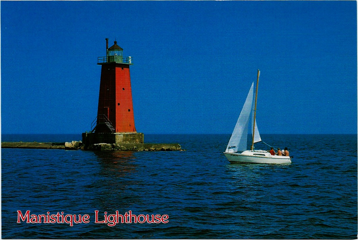 Manistique Lighthouse Postcard 7327