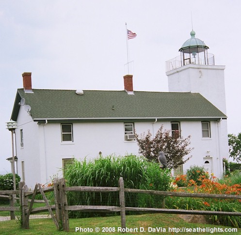 Horton Point Lighthouse https://www.seathelights.com