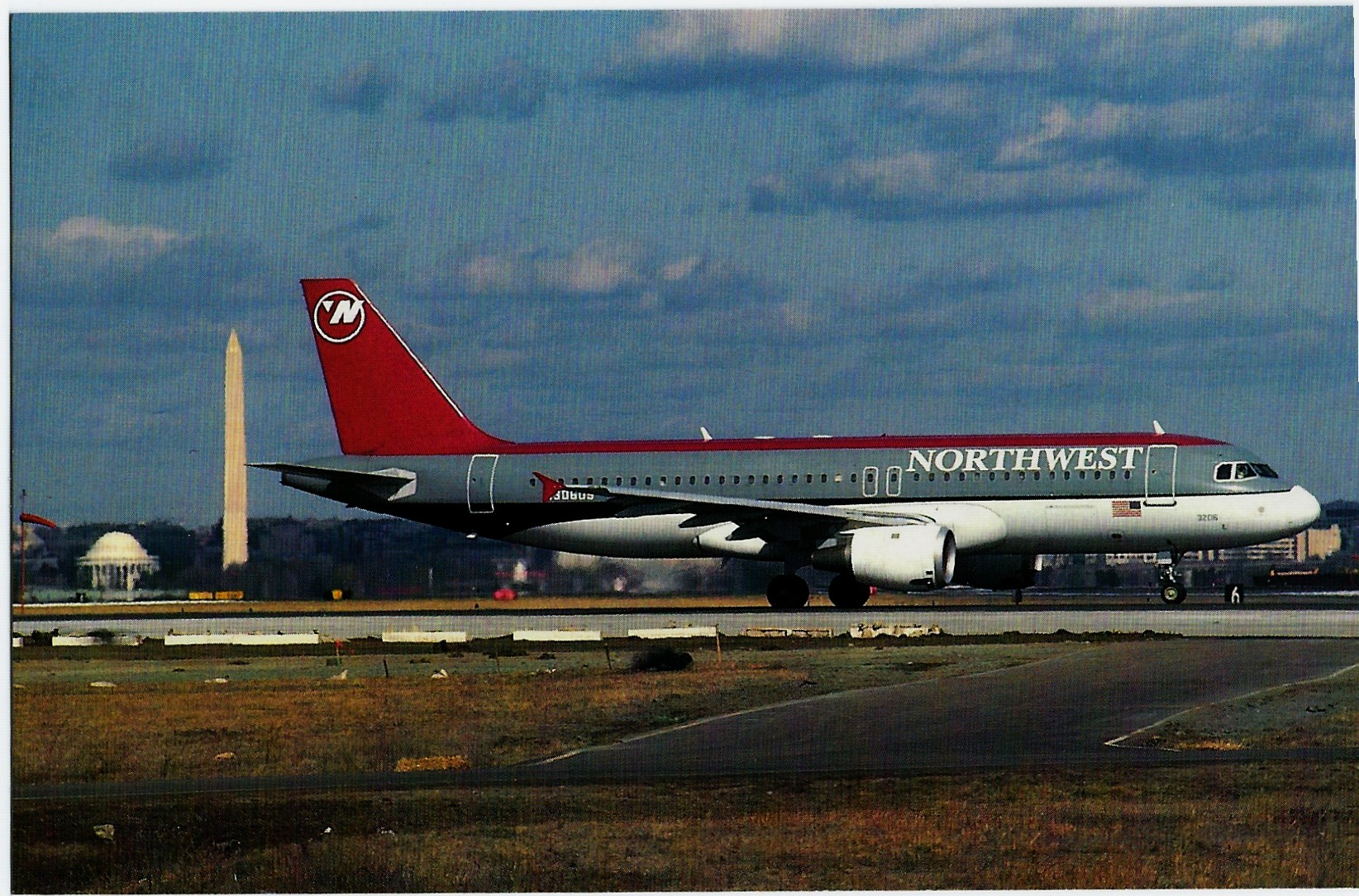 NORTHWEST AIRLINES Airplane Postcard J17163