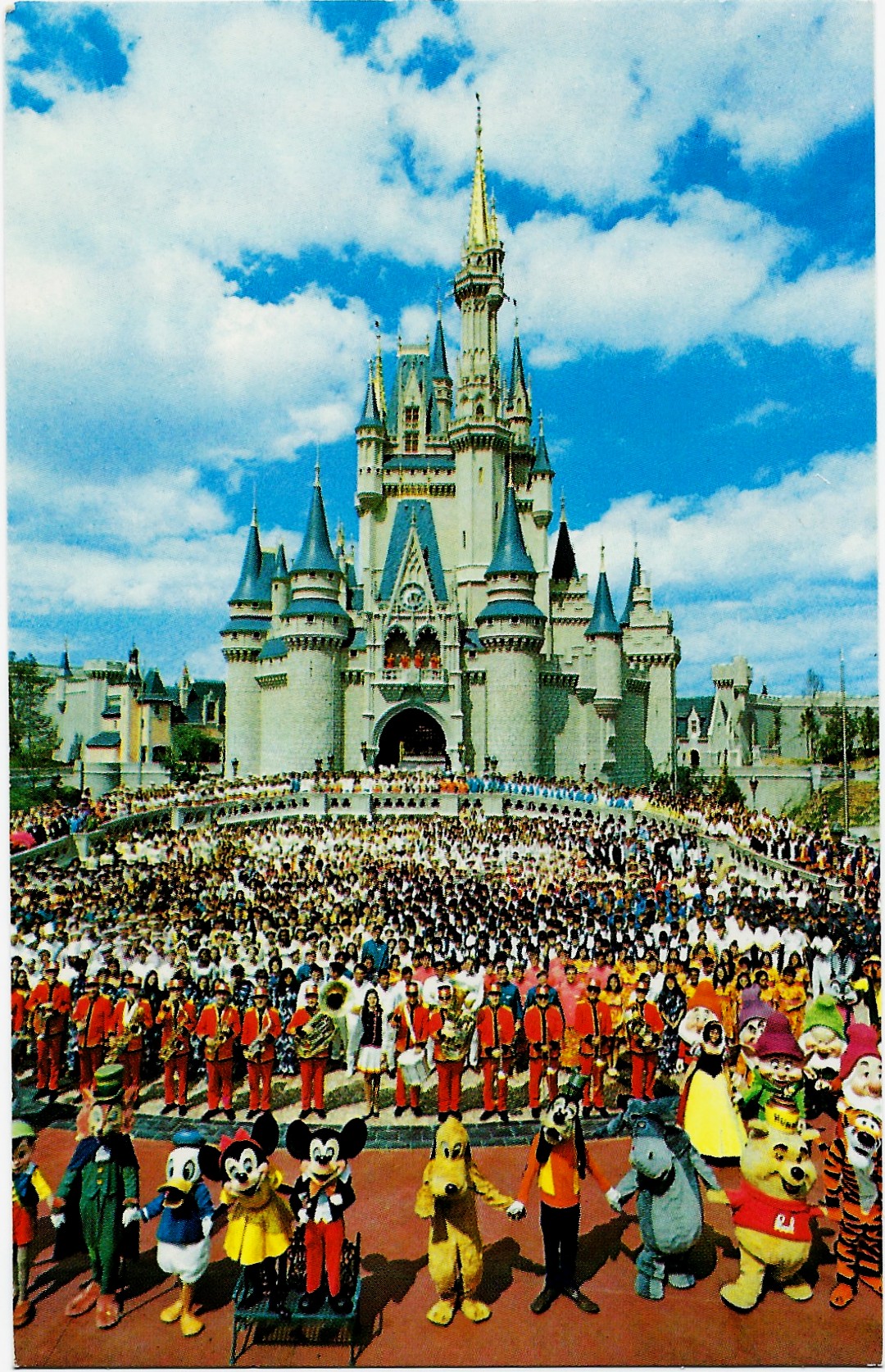 WALT DISNEY WORLD CINDERELLA'S CASTLE POSTCARD 0100-10238