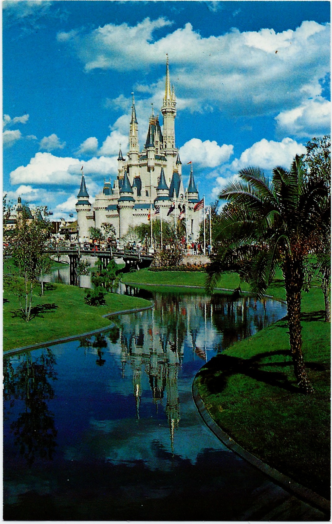 Walt Disney World Cinderella Castle Postcard 01110203