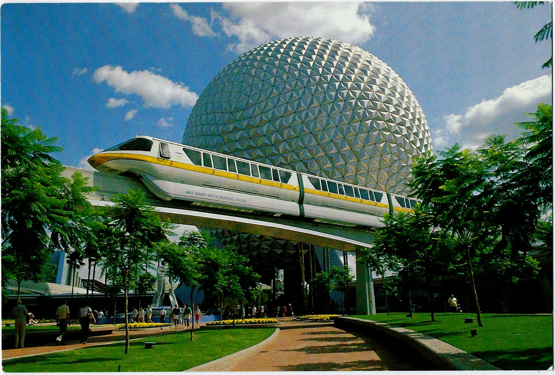 Disney Epcot Center Future World Spaceship Earth Postcard