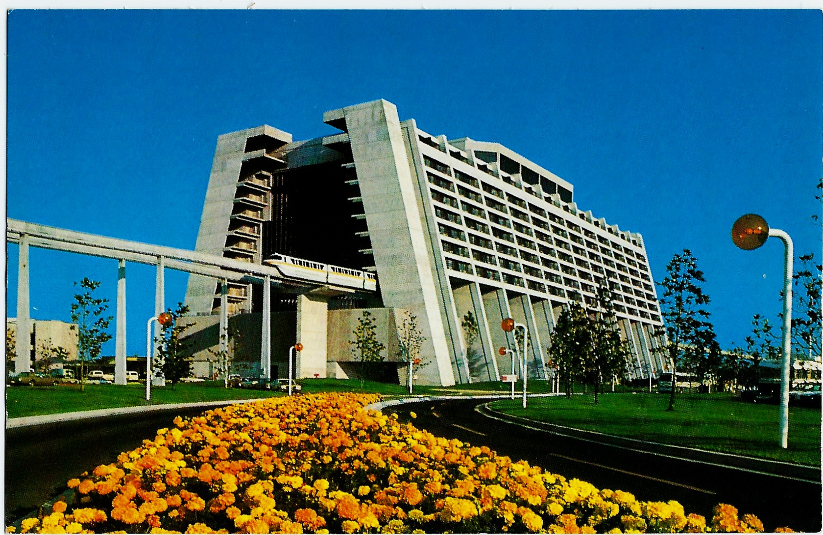 Walt Disney World Contemporary Resort Monorail 0100-10252 - Click Image to Close