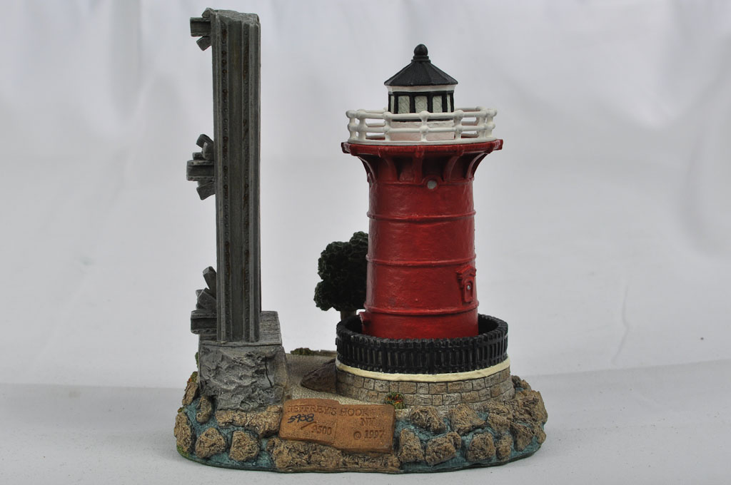 Jeffrey's Hook NY Lighthouse HL195 #5938/9500 1997 Harbour Lighs Jeffrey's Hook NY Lighthouse HL195 #5938/9500 1997 Harbour Lighs