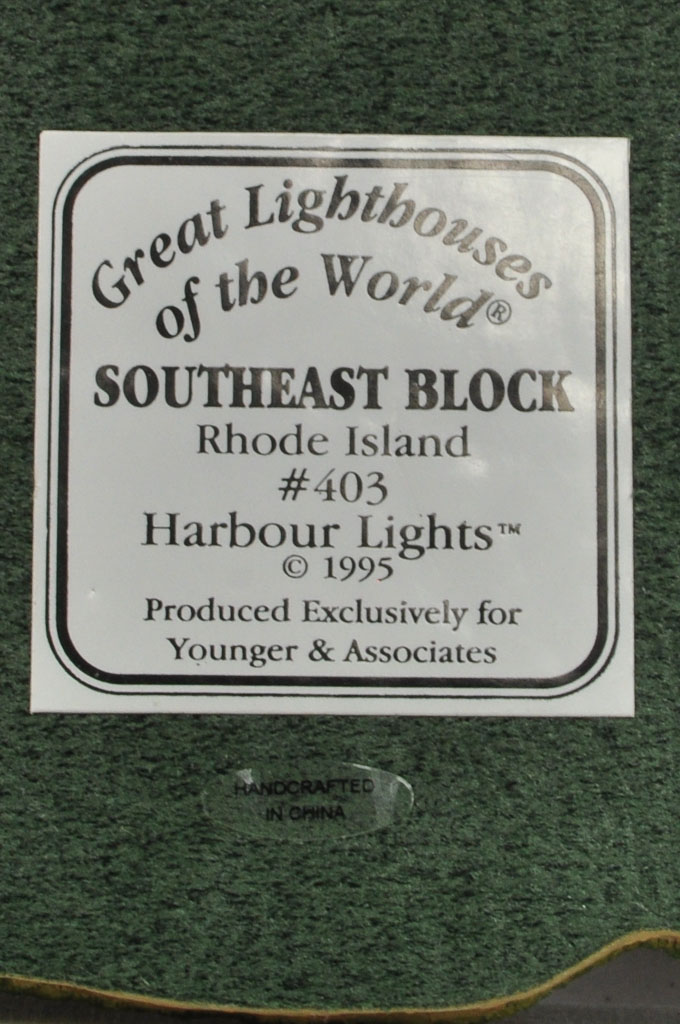 Southeast Block, RI HL403 D77 1995 Harbour Lights® - Click Image to Close