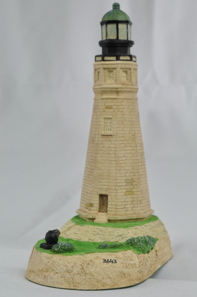 Buffalo, NY Lighthouse HL122 3643/5500 1991 Harbour Lights® Buffalo, NY Lighthouse HL122 3643/5500 1991 Harbour Lights®