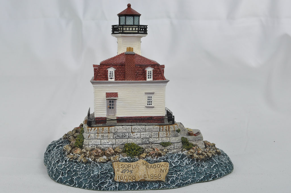 Esopus Meadows, NY Lighthouse HL231 #2975/10000 Signed 1999