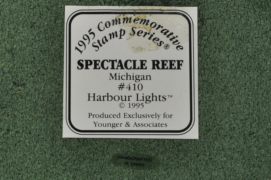 Spectacle Reef, MI HL410 A1991 1995 Harbour Lights® - Click Image to Close