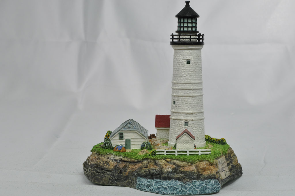 Boston Harbor Lighthouse HL402R A1040 1999 Harbour Lights® - Click Image to Close