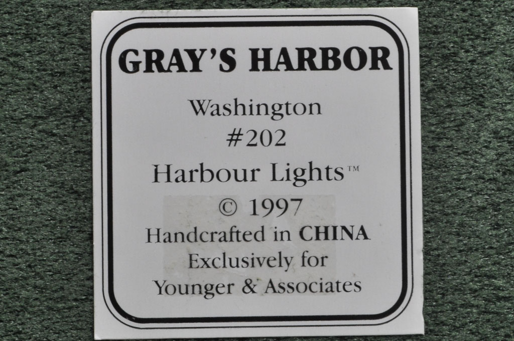 Gray's Harbor, WA Lighthouse HL202 #4492/9500 1997 Harbour Light - Click Image to Close