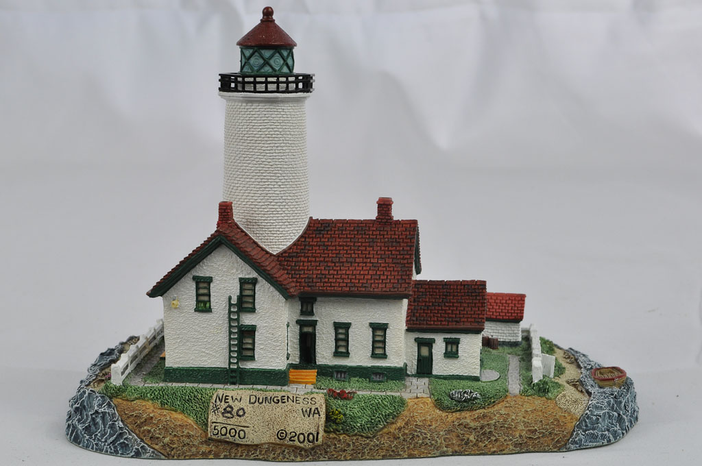 New Dungeness, WA Lighthouse HL261 #80/5000 2001 Harbour Lights® New Dungeness, WA Lighthouse HL261 #80/5000 2001 Harbour Lights®