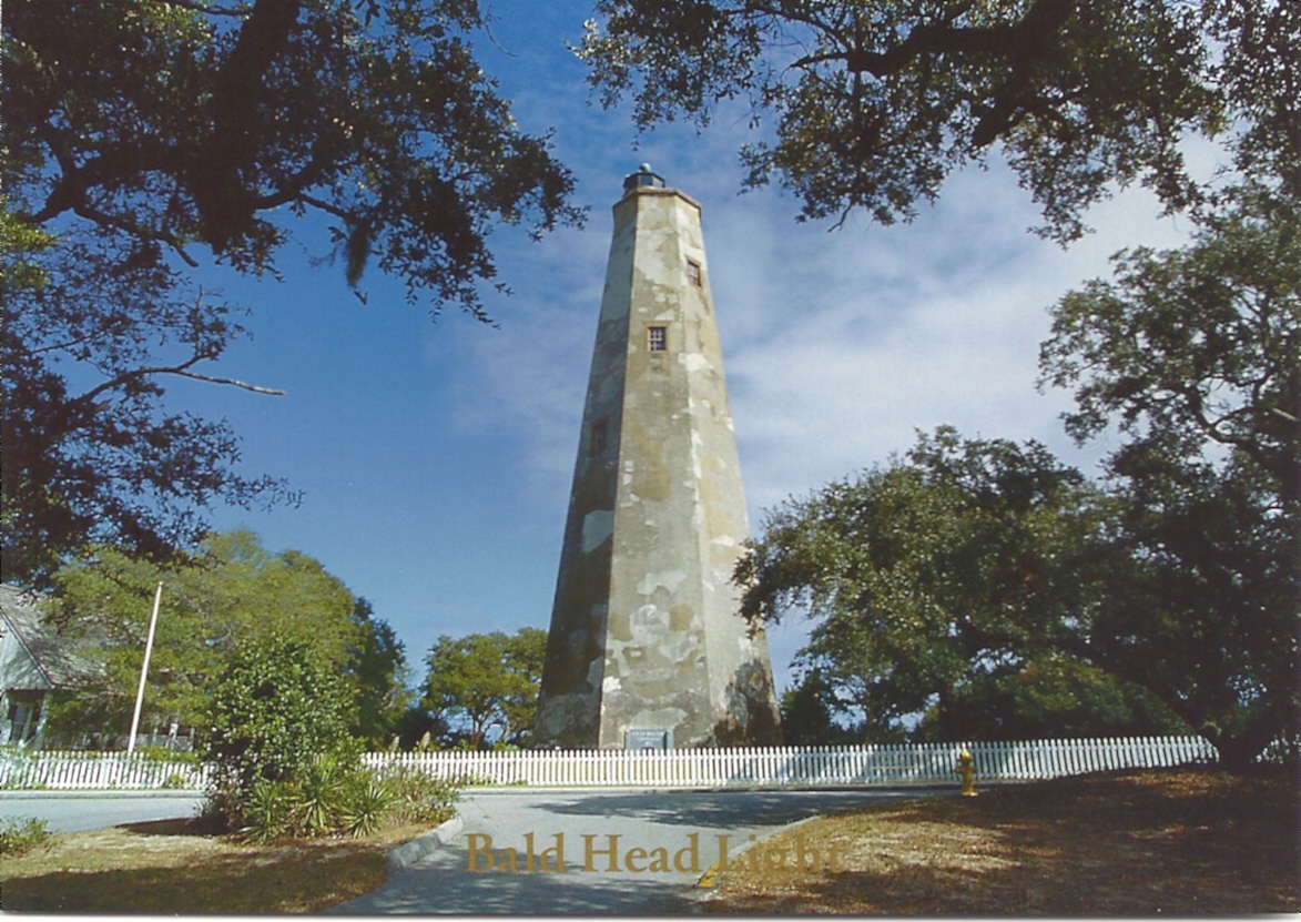 Bald Head Lighthouse Postcard 47968 (NC)