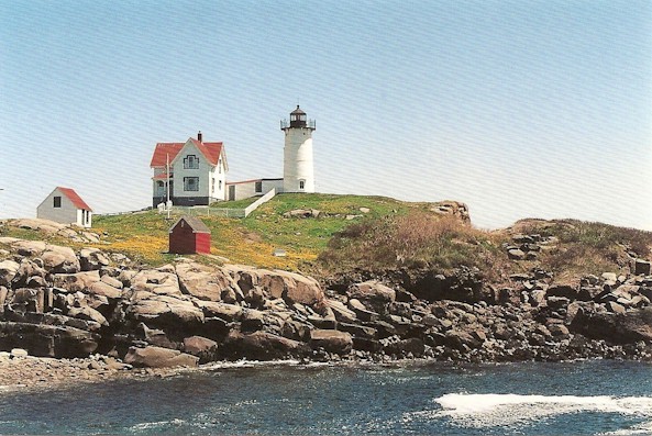 Nubble Lighthouse Postcard CN90 (ME)