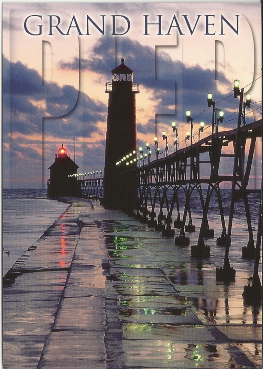 Grand Haven Pier Lighthouses Postcard GH-111V (MI)