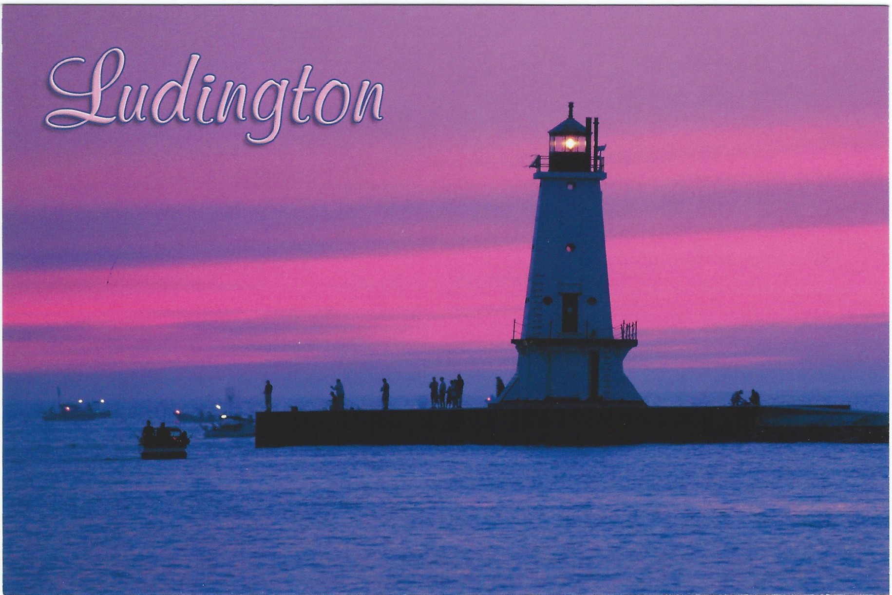 Ludington Light Lighthouse Postcard 14050 (MI)