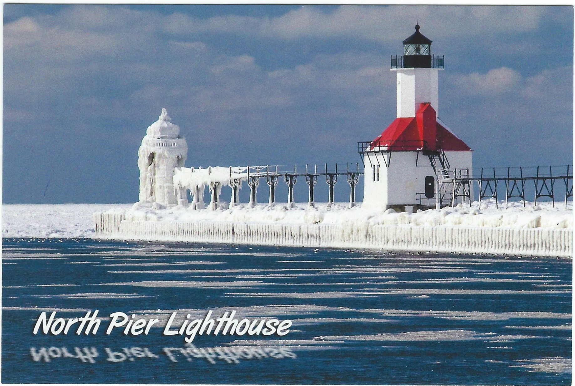 St. Joseph North Pier Lighthouse Postcard 15048 (MI)