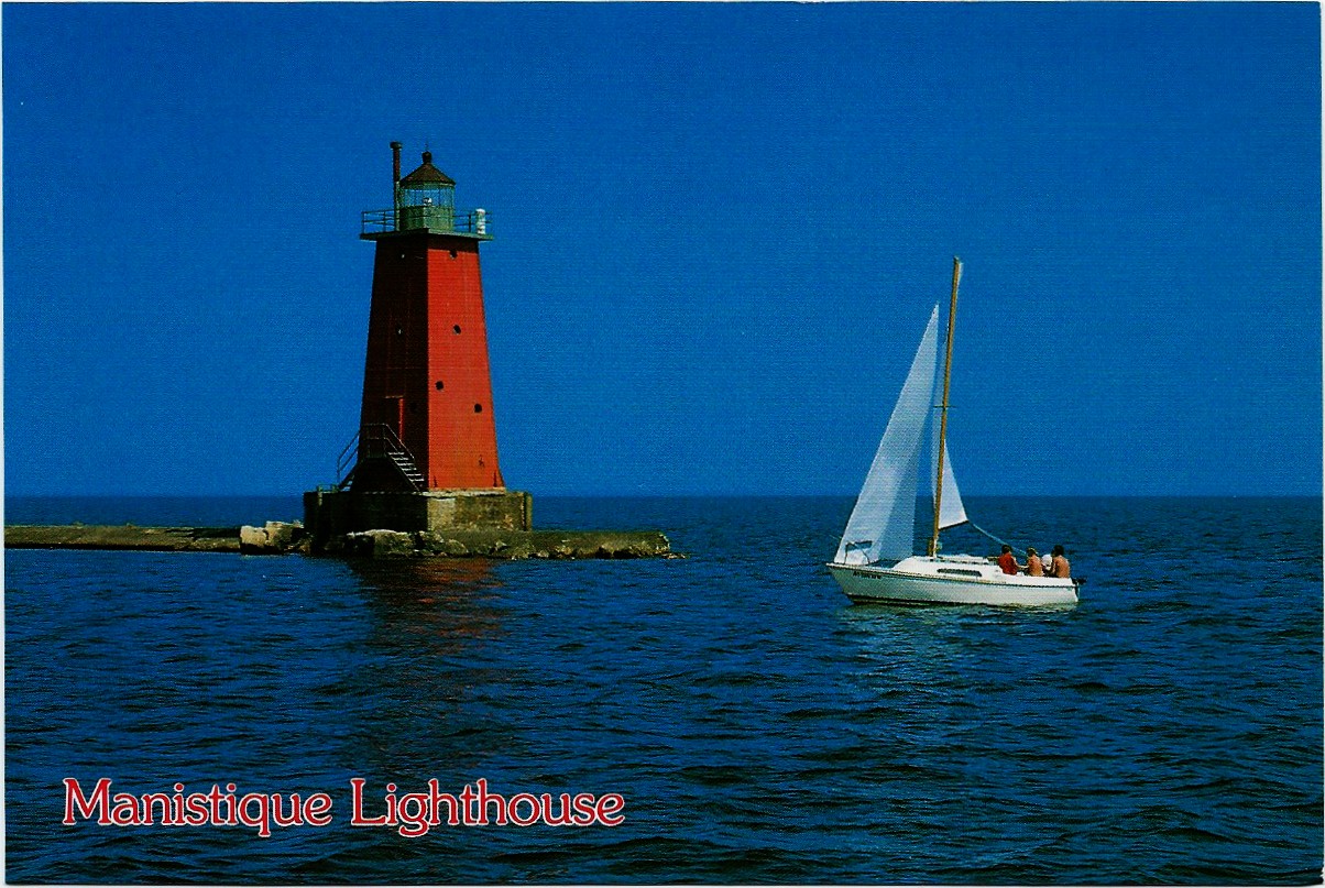 Manistique Lighthouse Postcard 7327 - Click Image to Close