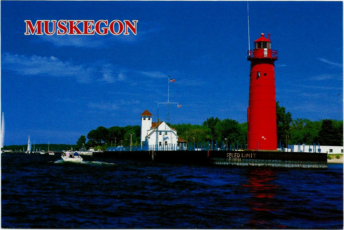 Muskegon South Pier Lighthouse Postcard 4403 - Click Image to Close