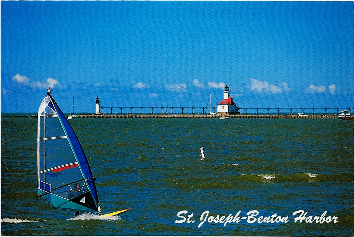 St. Joseph-Benton Harbor Lighthouses Postcard 2117 - Click Image to Close