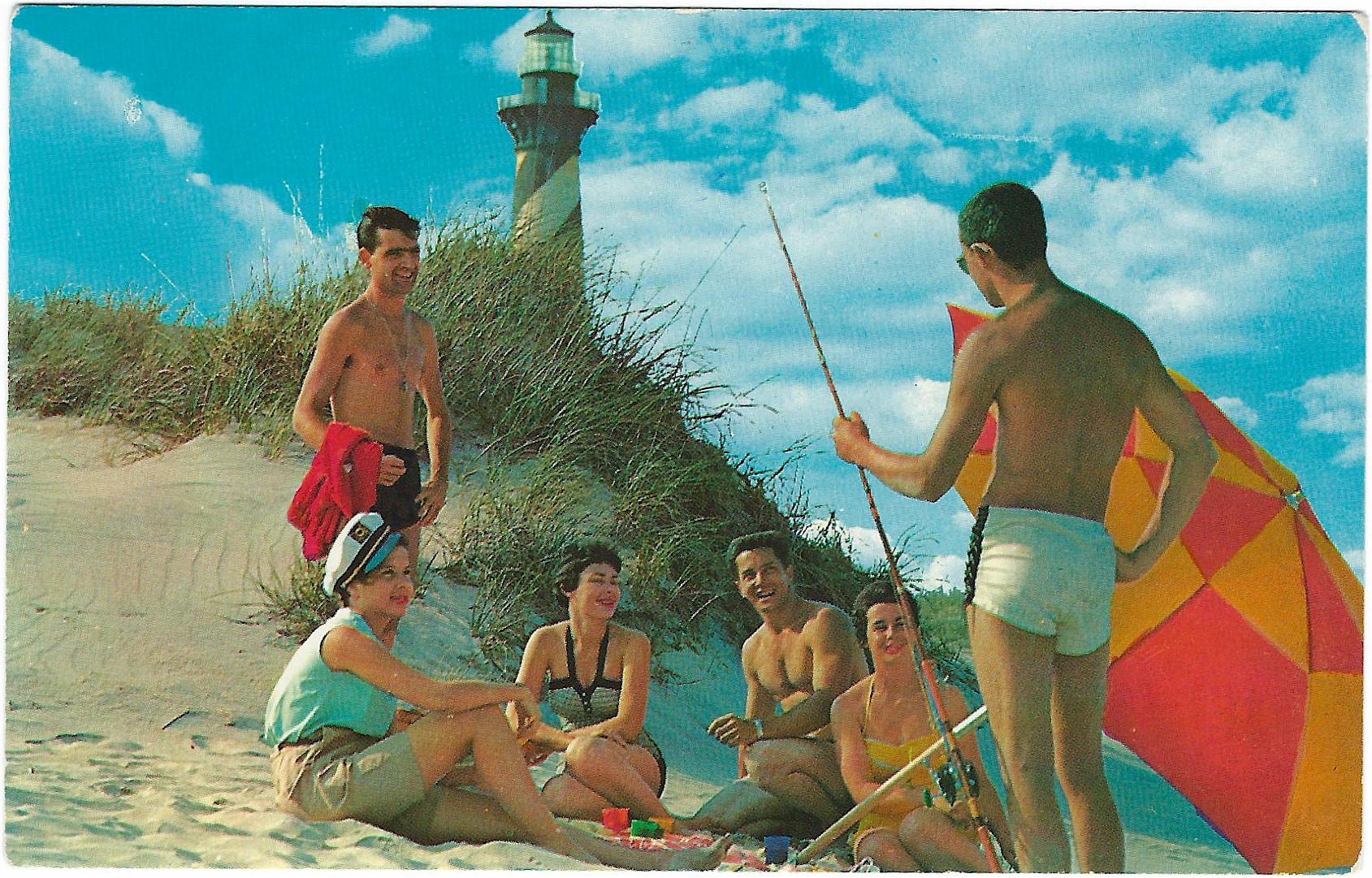 CAPE HATTERAS LIGHTHOUSE BEACH PARTY VINTAGE POSTCARD K-8159