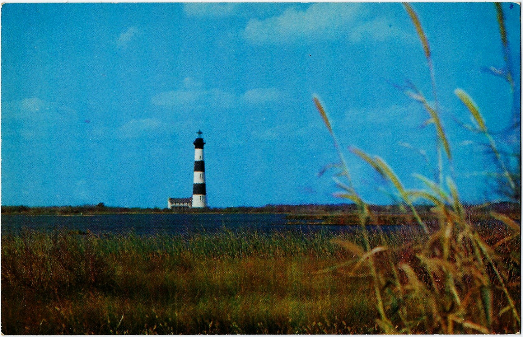 Bodie Island Lighthouse and Fresh Water Pond Postcard 23940 (NC)