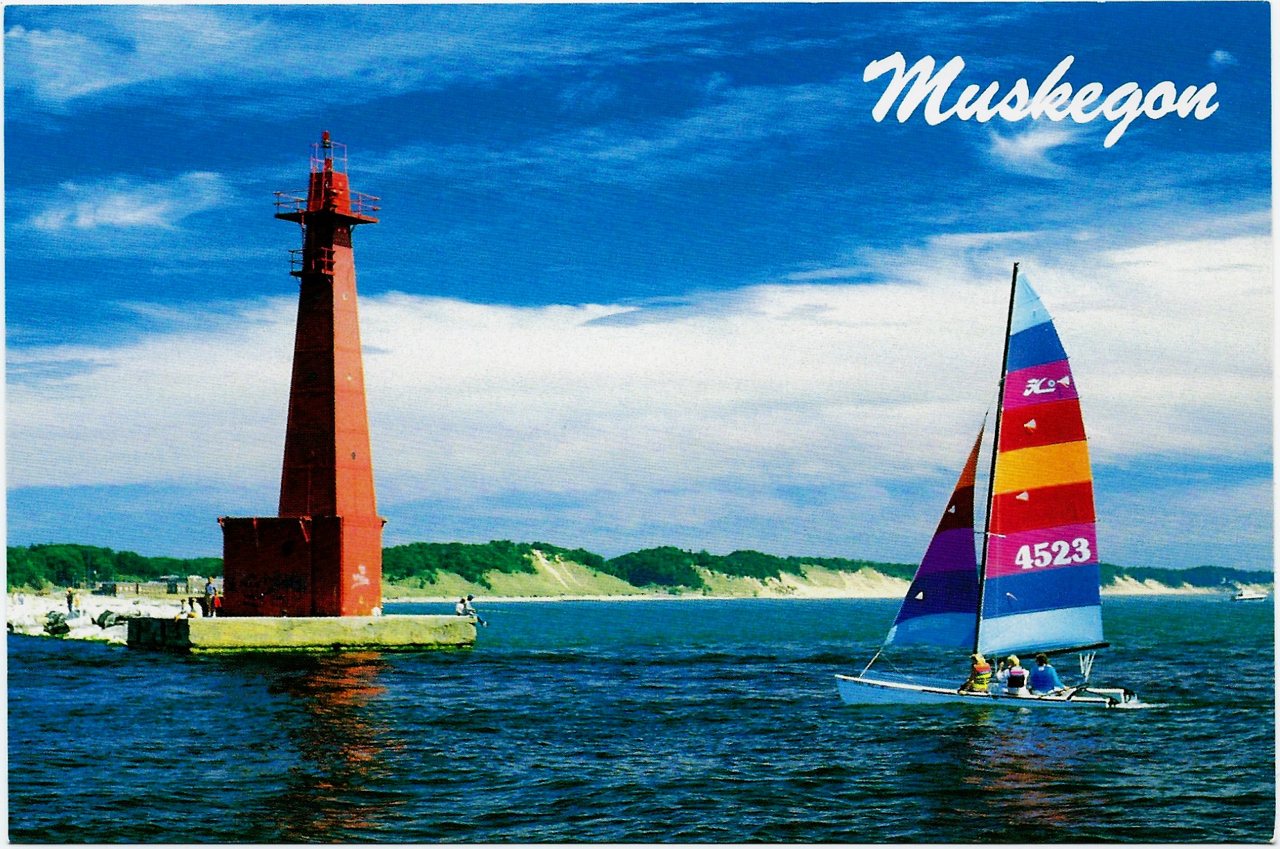 Muskegon South Pier Lighthouse Postcard 4414 (MI)