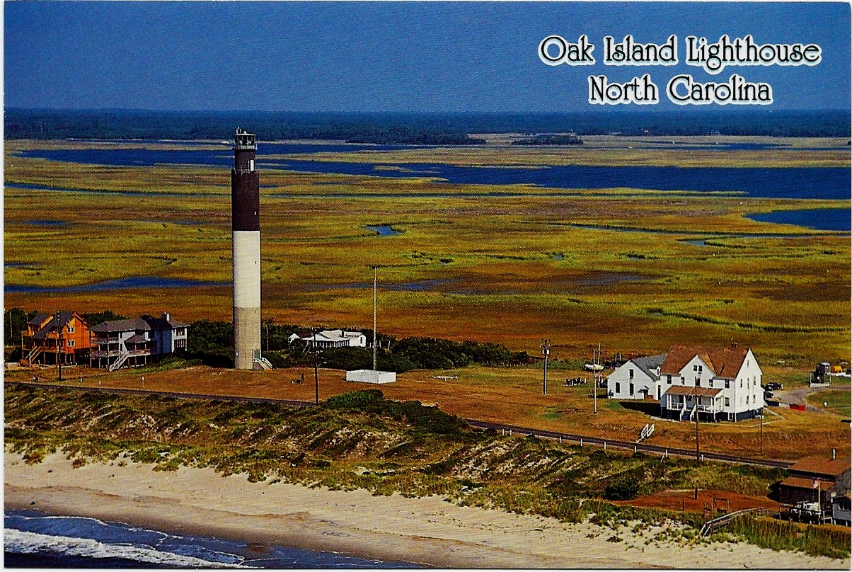 Oak Island Lighthouse North Carolina Postcard A9-1946 (NC)