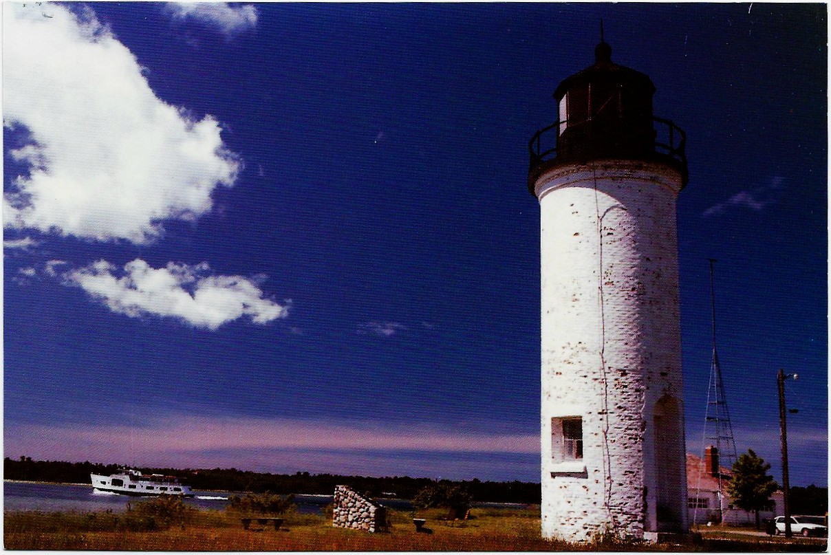 Whiskey Point (Harbor) Lighthouse Postcard 60100-C (MI) - Click Image to Close