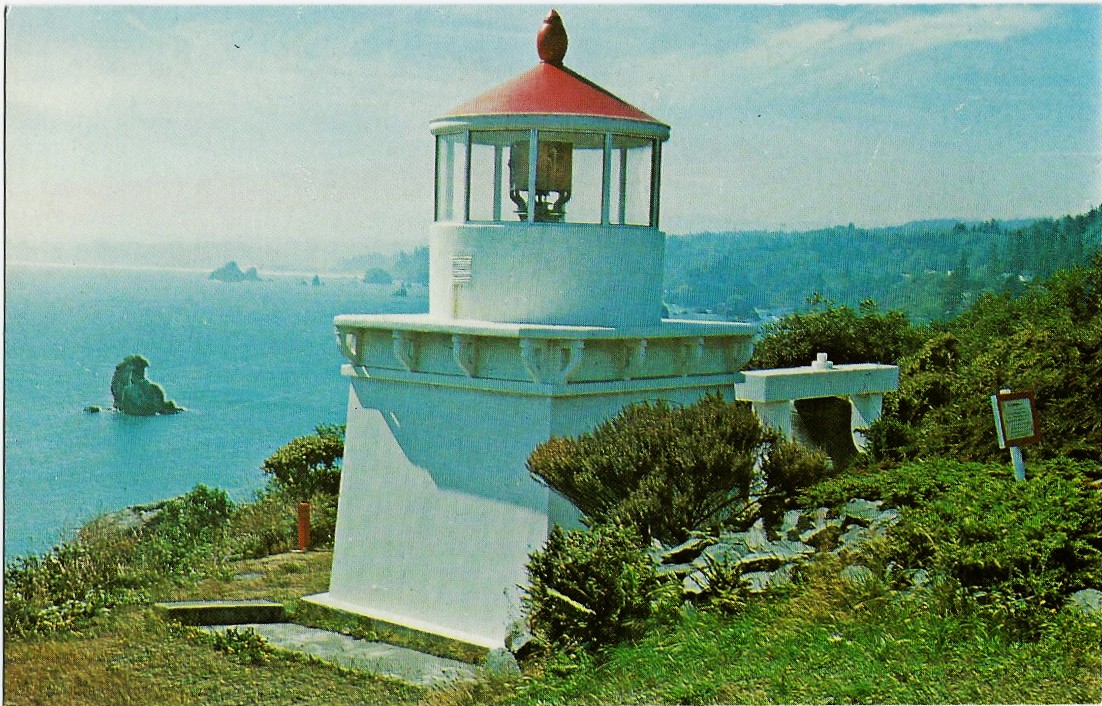 Trinidad Head Lighthouse California Postcard 053549 (CA) - Click Image to Close