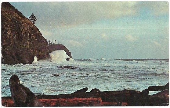 CAPE DISAPPOINTMENT WAIKIKI BEACH LIGHTHOUSE 35858 (WA) - Click Image to Close