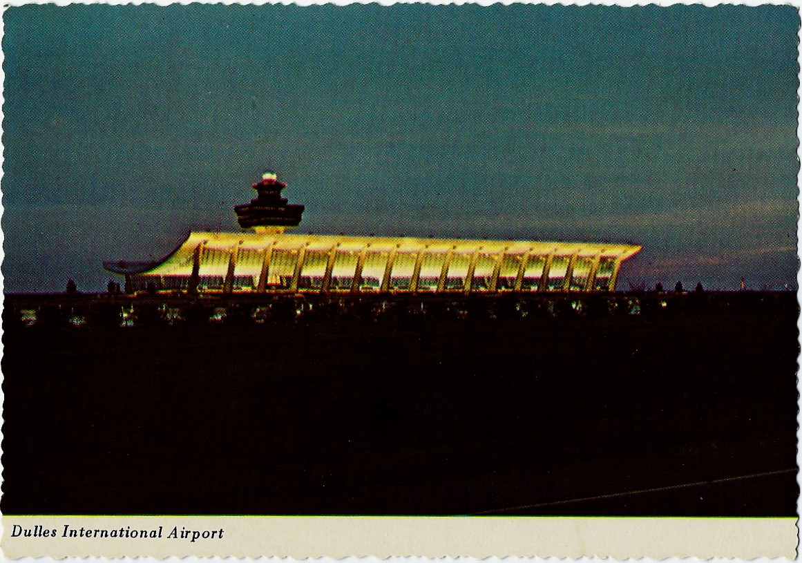 Dulles International Airport Postcard S-271-C - Click Image to Close